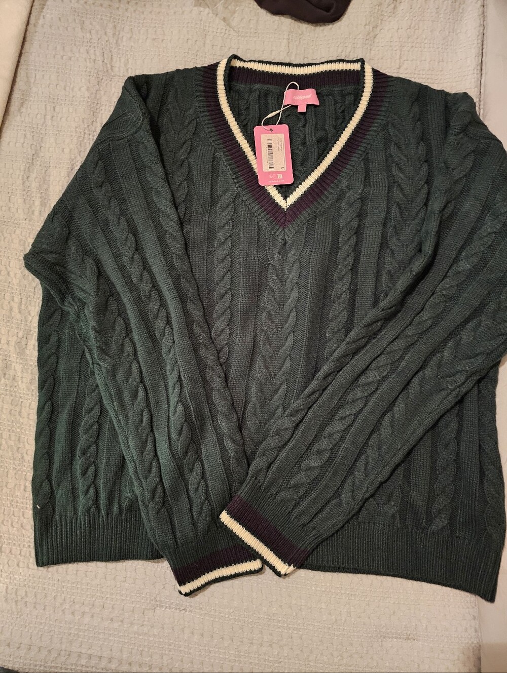 Edikted Men’s Forest Green Cable Knit V-Neck Sweater with Cream & Navy Trim